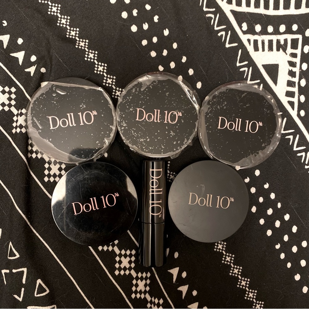 Doll 10 makeup bundle